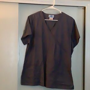 SB Scrubs women’s scrub top
